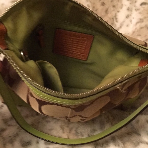 Like new coach bag - Picture 2 of 2